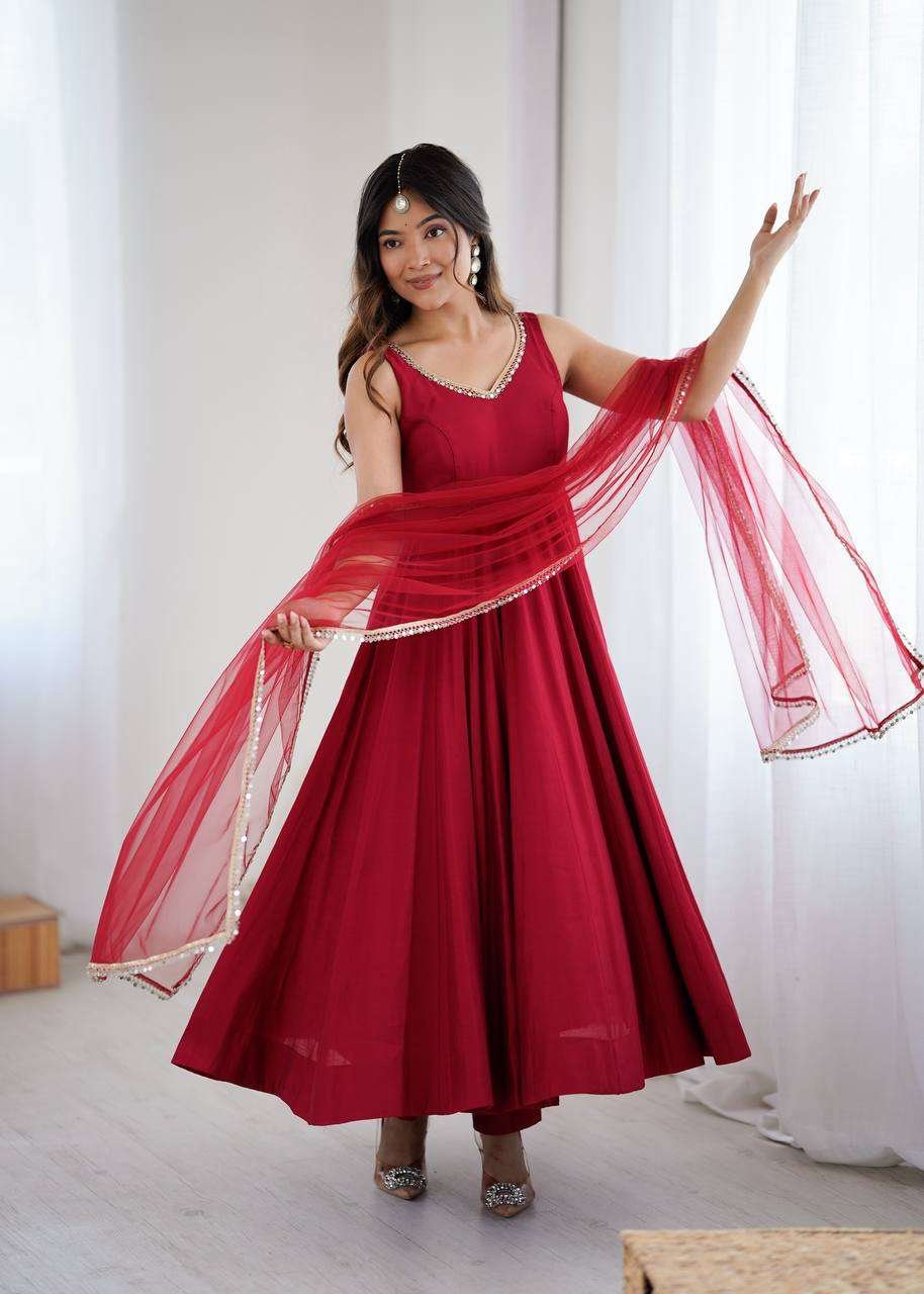 Womens Pure Romansilk Chanderi Anarkali Kurti with Pant & Dupatta Set - Image 2