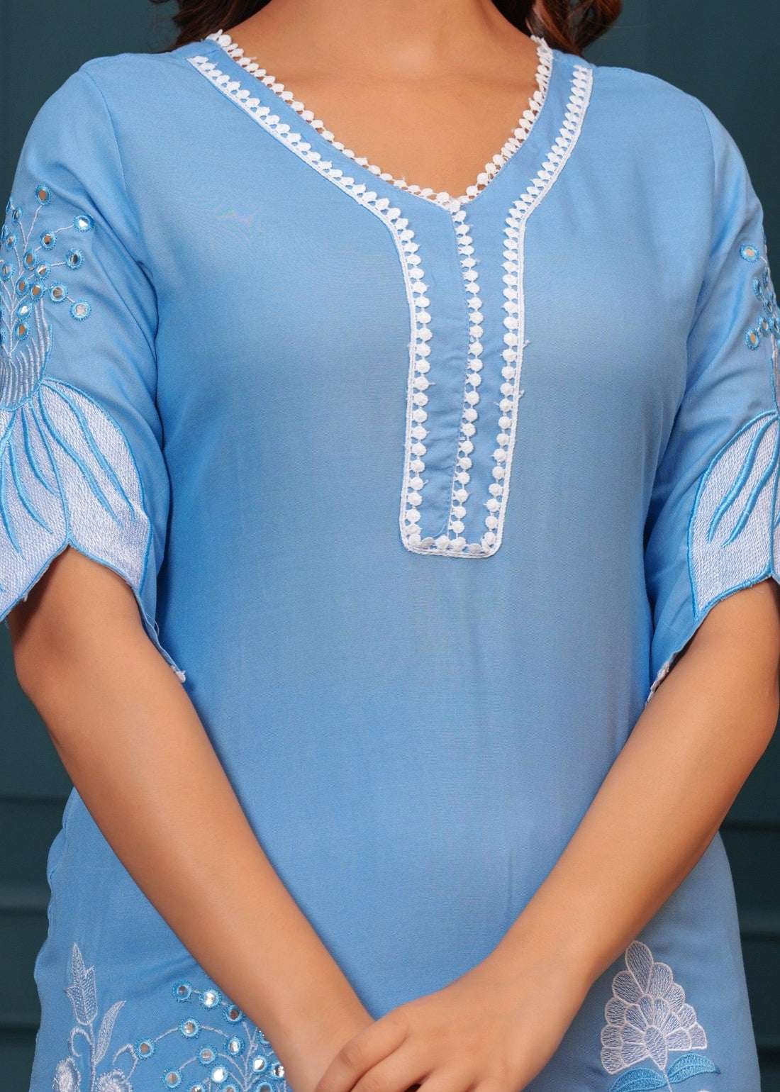 Women's Cotton Floral Printed Short Straight Kurti With Pant - Image 2